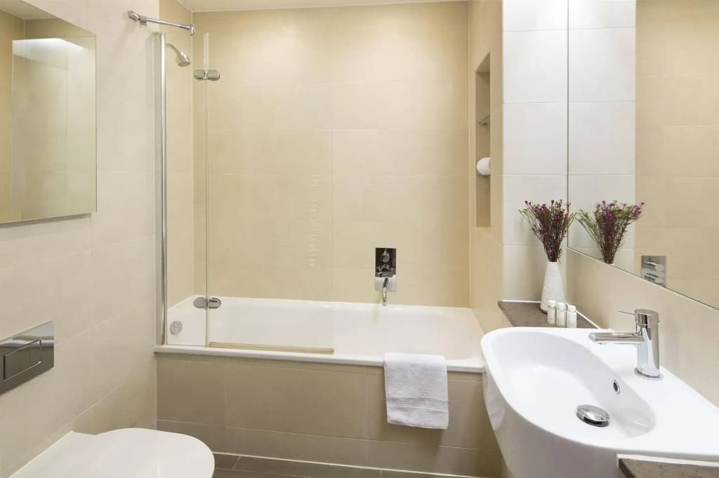 Victoria One Apartment - photo 7