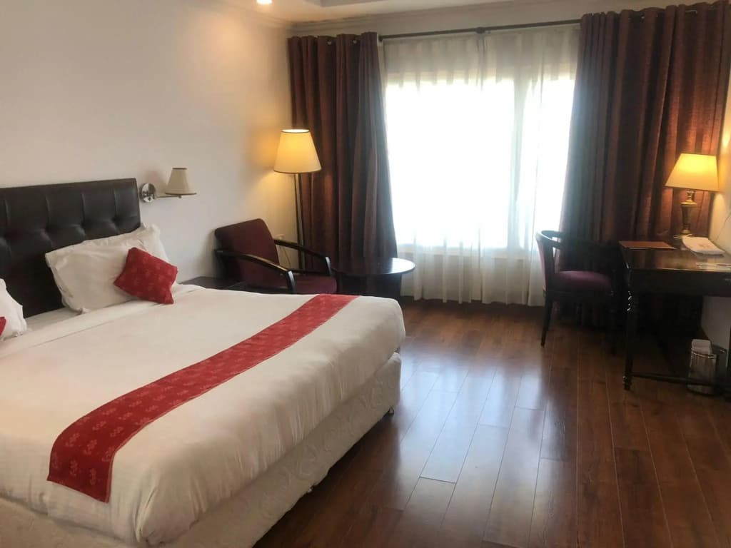 Centaur Hotel - photo 5