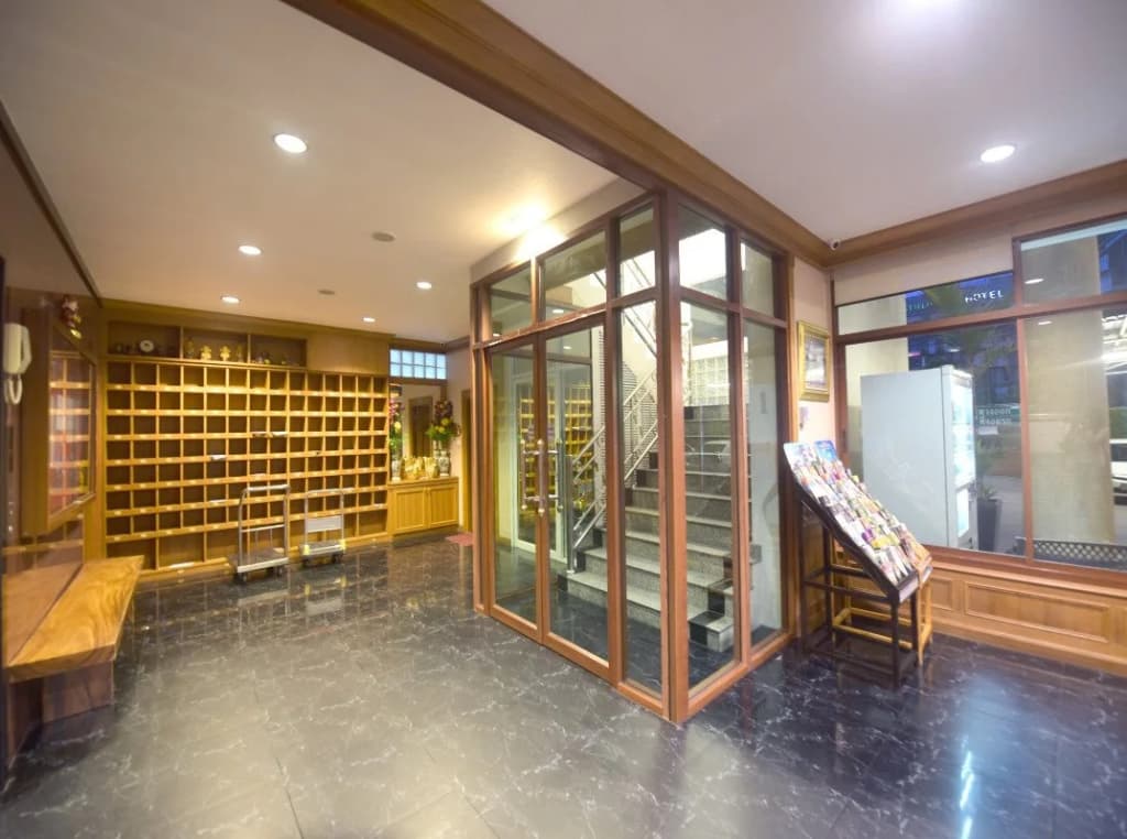 V Residence Chiangmai Hotel - photo 11