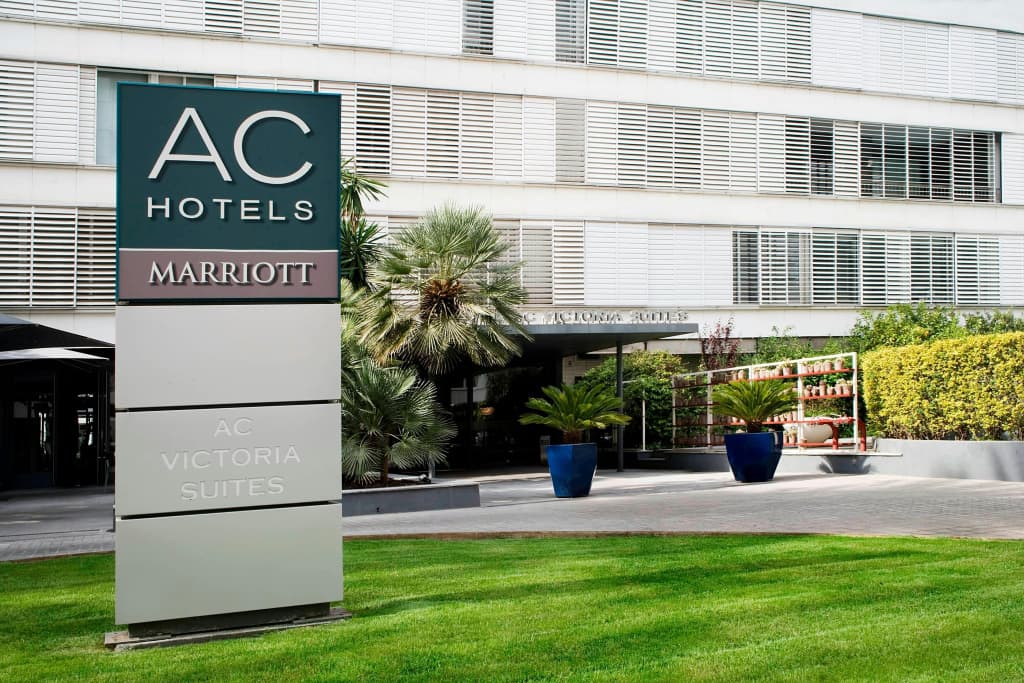 AC Hotel Victoria Suites by Marriott - photo 1
