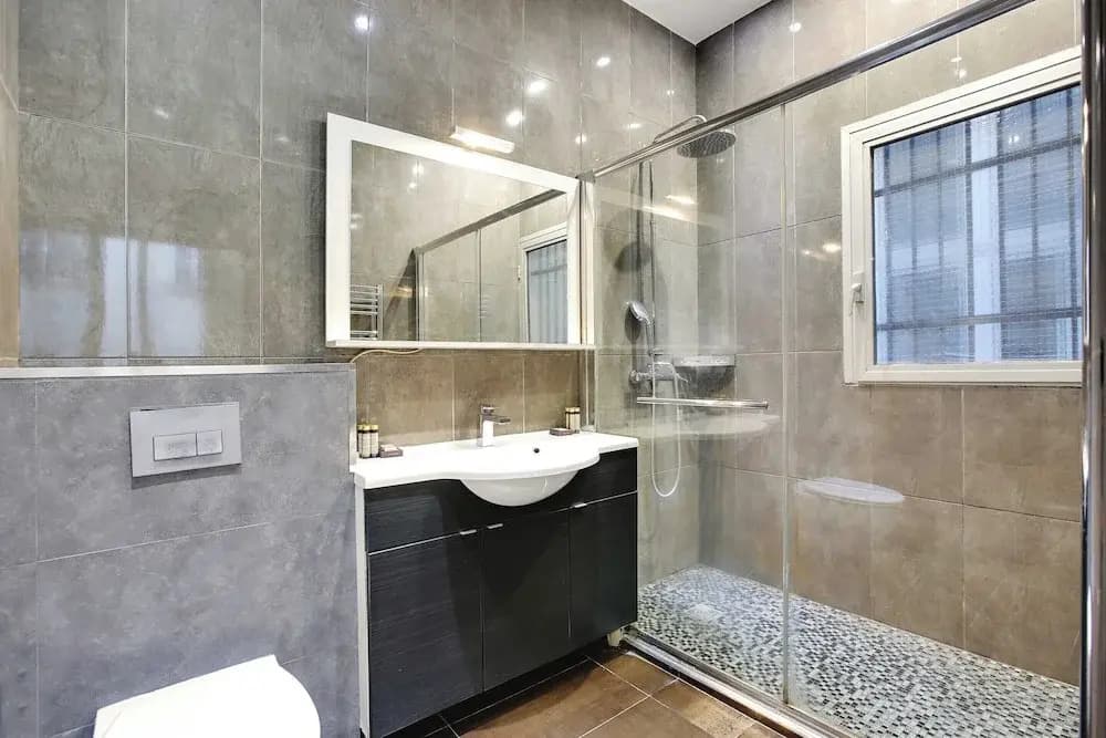 Modern Apartment - 2br/6p - Arts et Metiers - photo 11