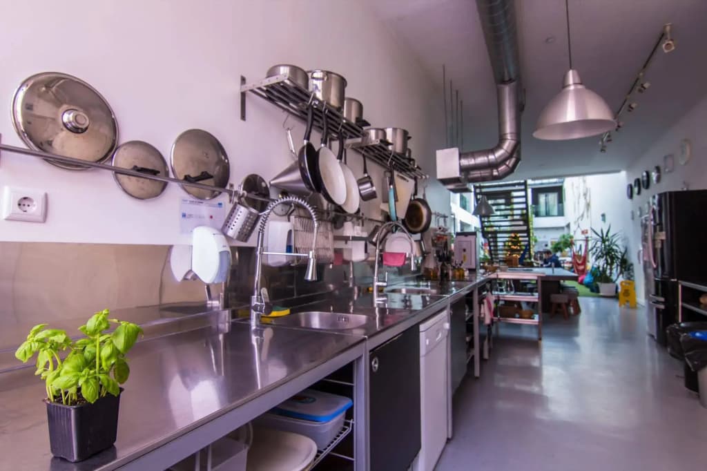 Lisbon Destination Hostel - photo 23