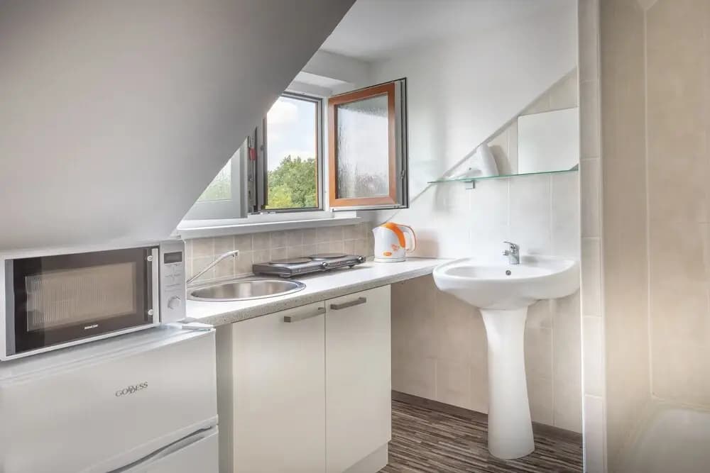 Green Park Apartments - photo 17