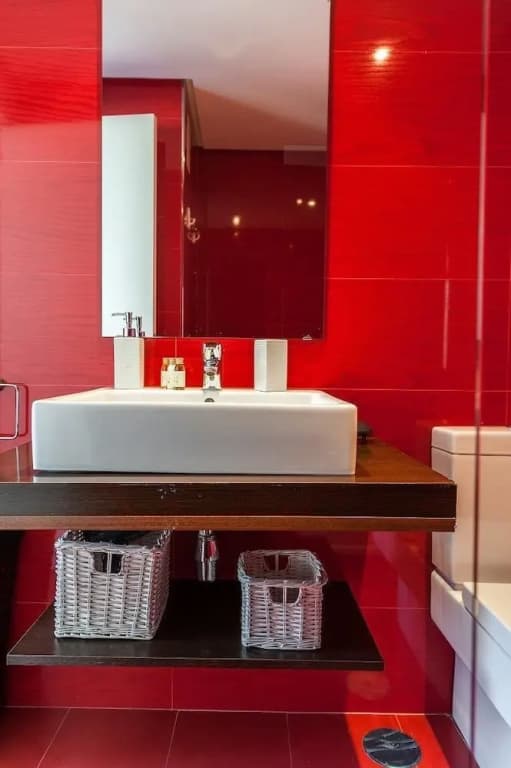 Roomspace Plaza Castilla Apartments - photo 7
