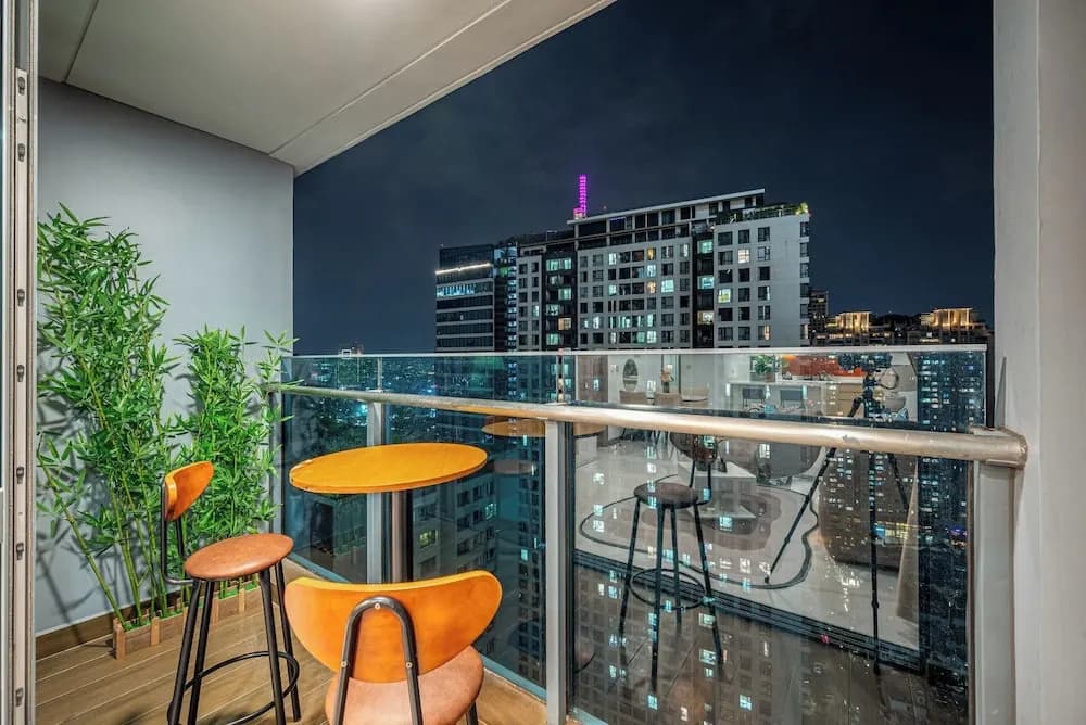 Luxury Sunwah Apartment near Landmark 81 - City View - photo 16