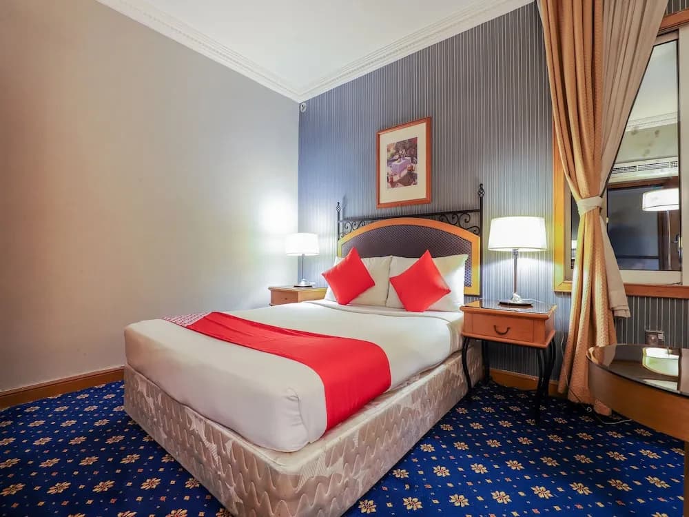 City Plaza Hotel by OYO Rooms - photo 14