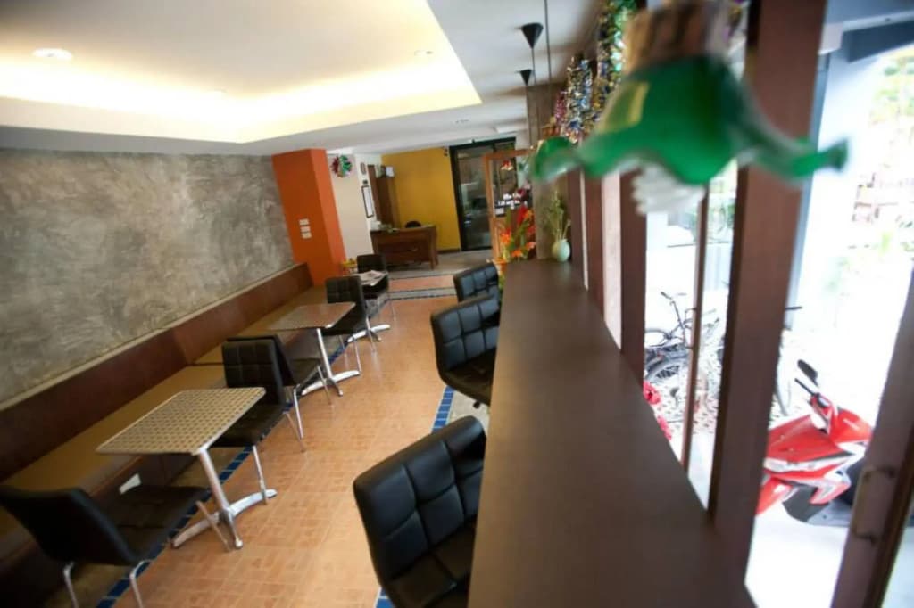Sunshine House - photo 12
