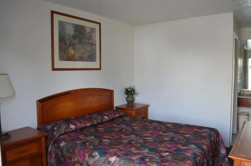 Jay Motel - photo 2
