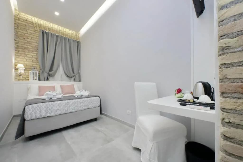 Roman Holiday Apartment - photo 5