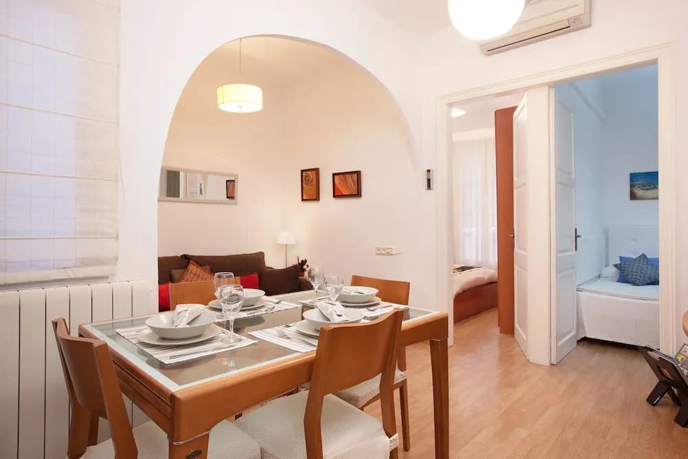 Sagrada Gaudi 2BD - photo 4