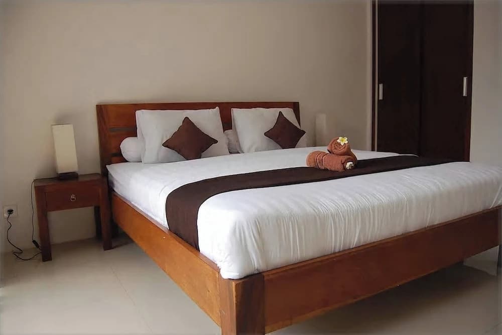 3 BR, 250 Sqmt Villa, Terrace, 10 min Available - photo 1
