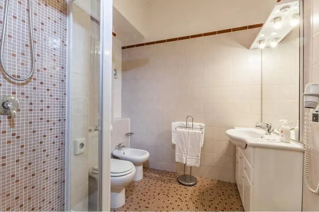 Hotel La Madeleine - photo 7