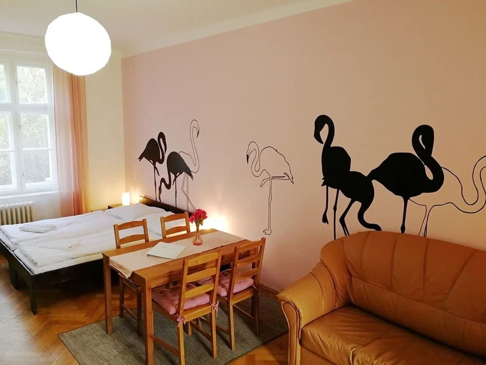Flamingo Apartments - photo 4