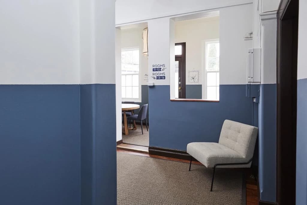 Bridgeview Hotel Willoughby - photo 11