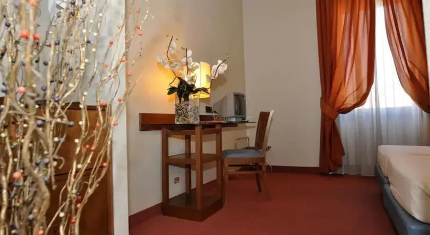 Hotel Executive - photo 24