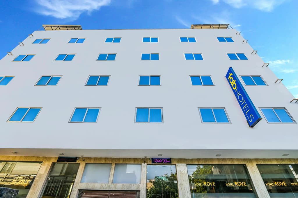 FabHotel Salt - photo 1