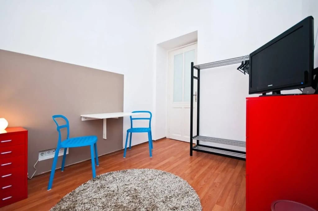 Budget Apartment - photo 13
