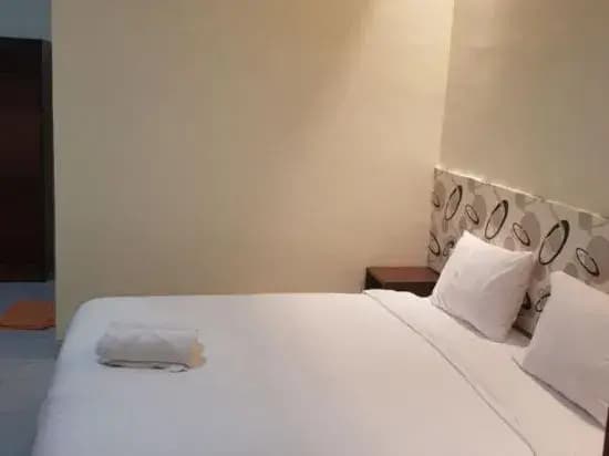 Praba Guesthouse - photo 1