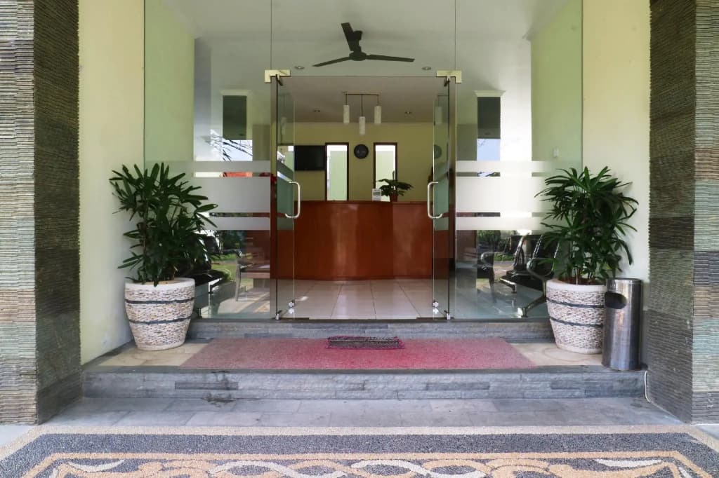 OYO 3910 Teges Inn - photo 22