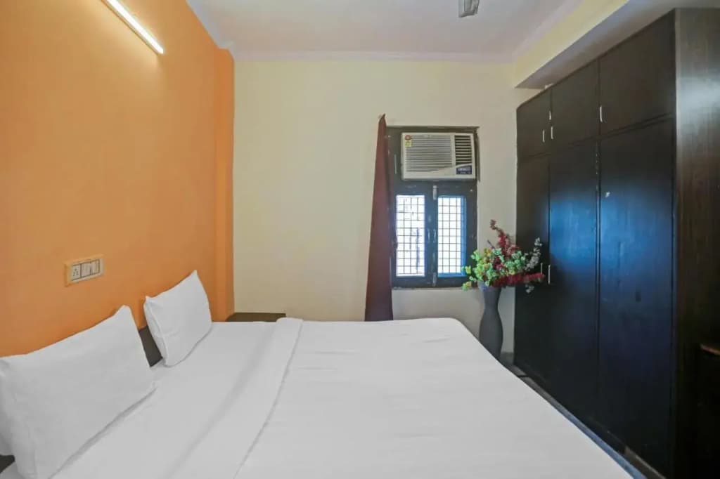 OYO Flagship 80533 Green Homes - photo 7