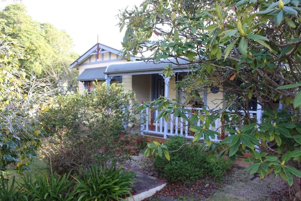Ambrose Cottage Front Apt - photo 11