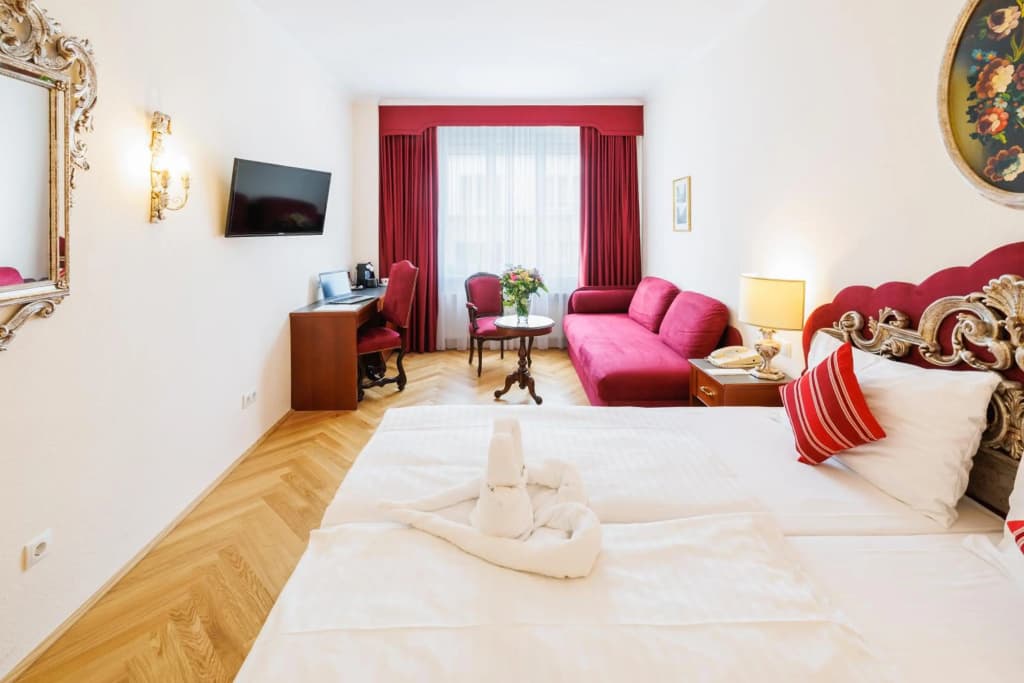 Hotel Royal - photo 26