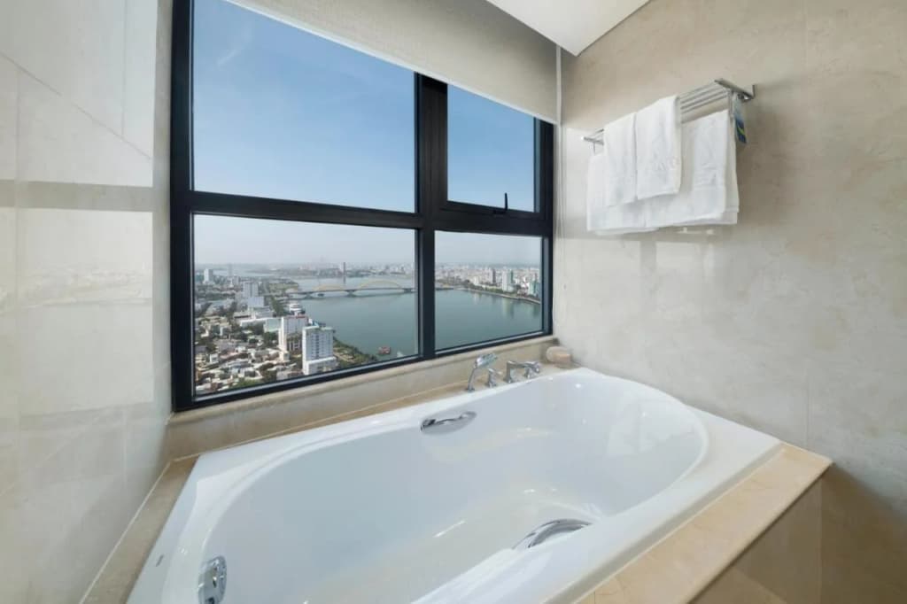Melia Vinpearl Danang Riverfront - photo 22