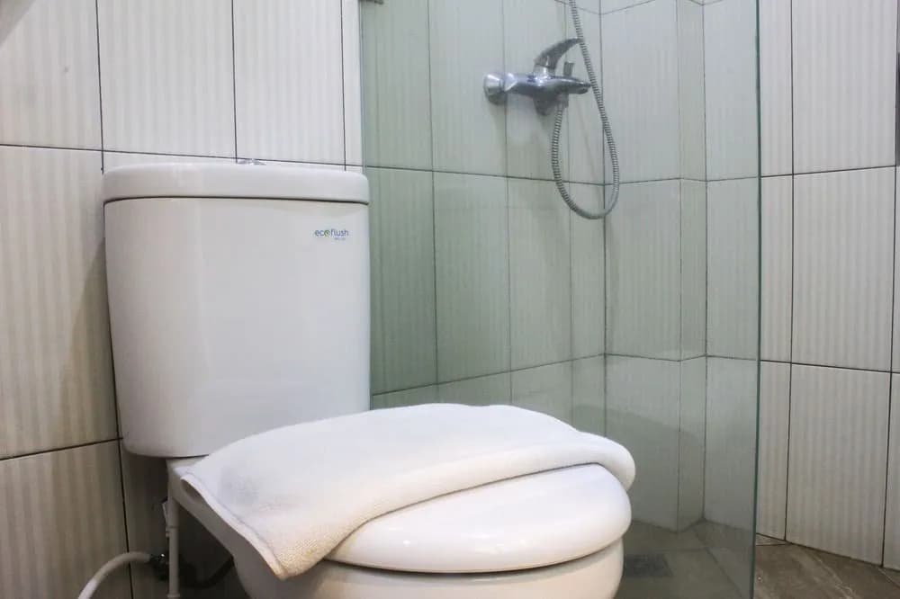 ZEN Rooms Kuningan Anggrek - photo 10