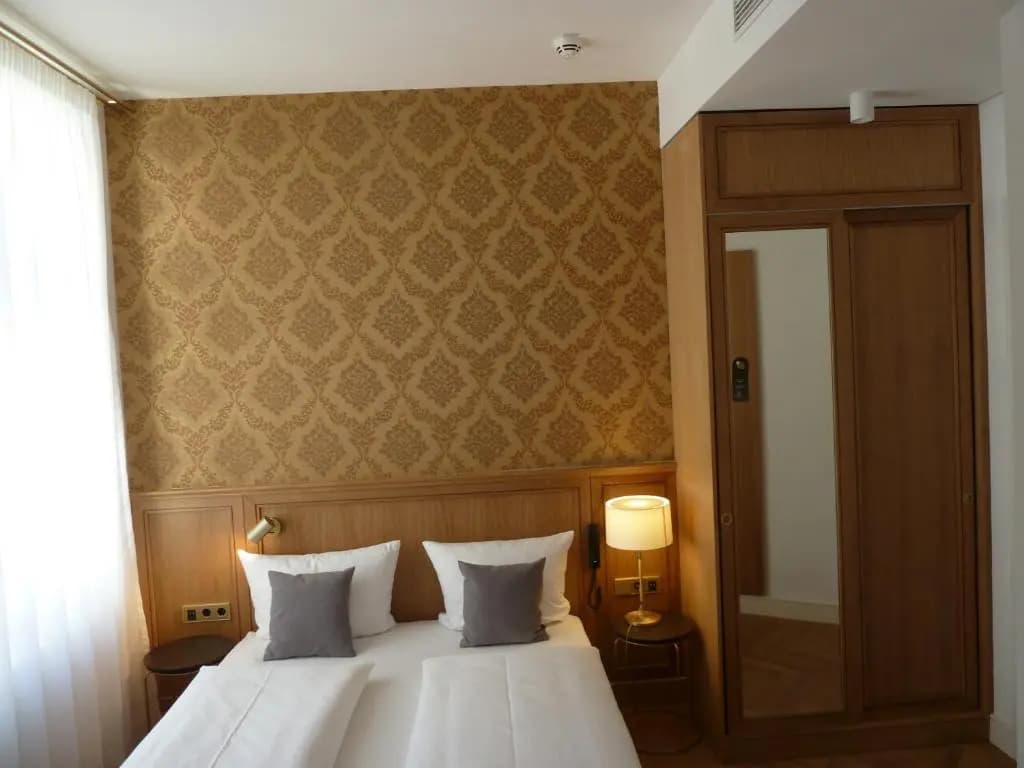 Hotel Lindenufer - photo 10