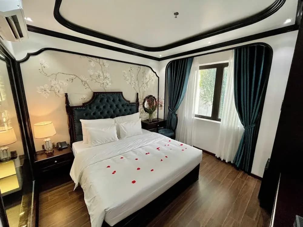 Royal Hanoi Hotel - photo 4