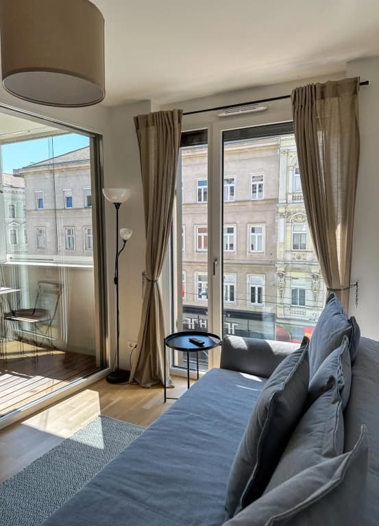 Vienna Sunny Side Up Apartments - photo 6