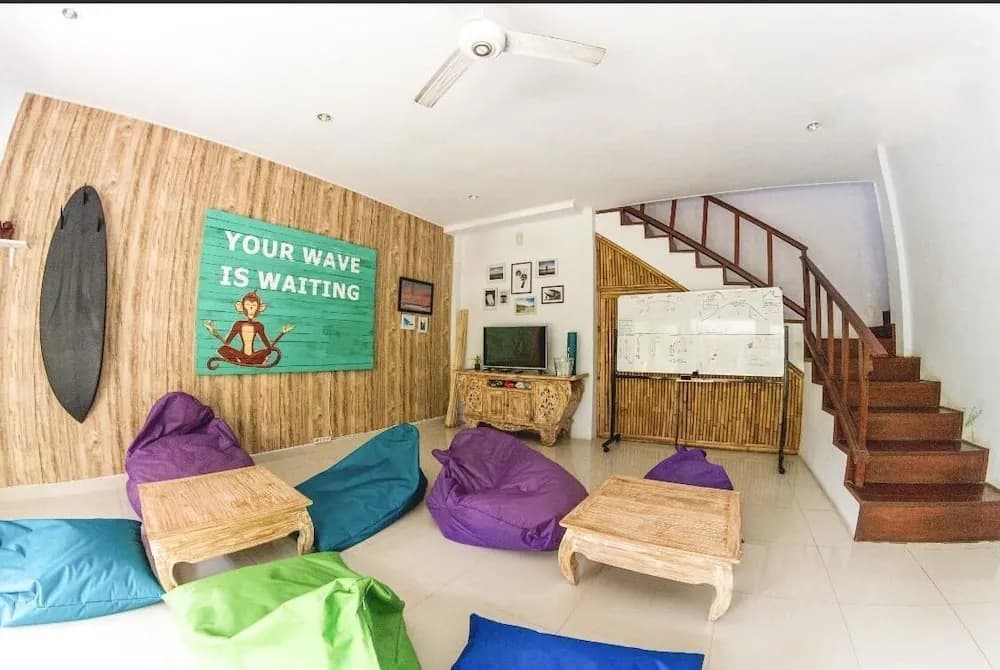 Monkey Surfcamp Bali Guesthouse - photo 11