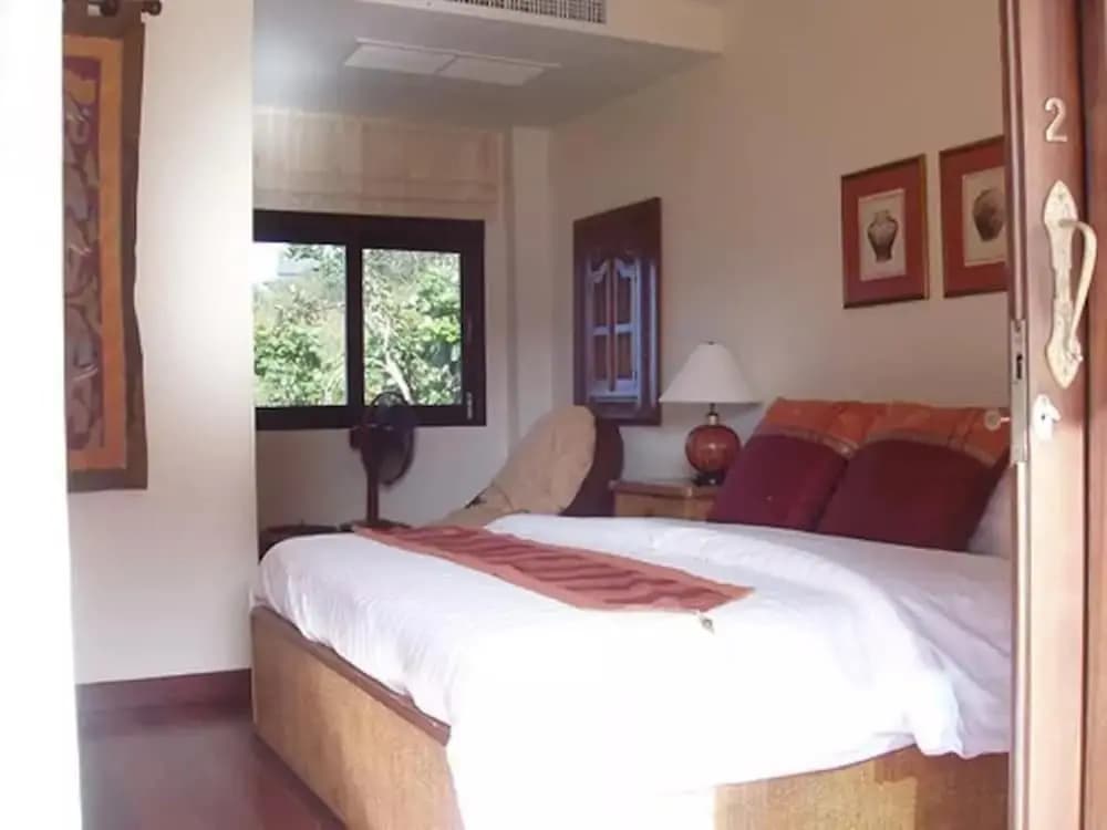 5 Bedroom Oceanview Pool Villa - photo 2