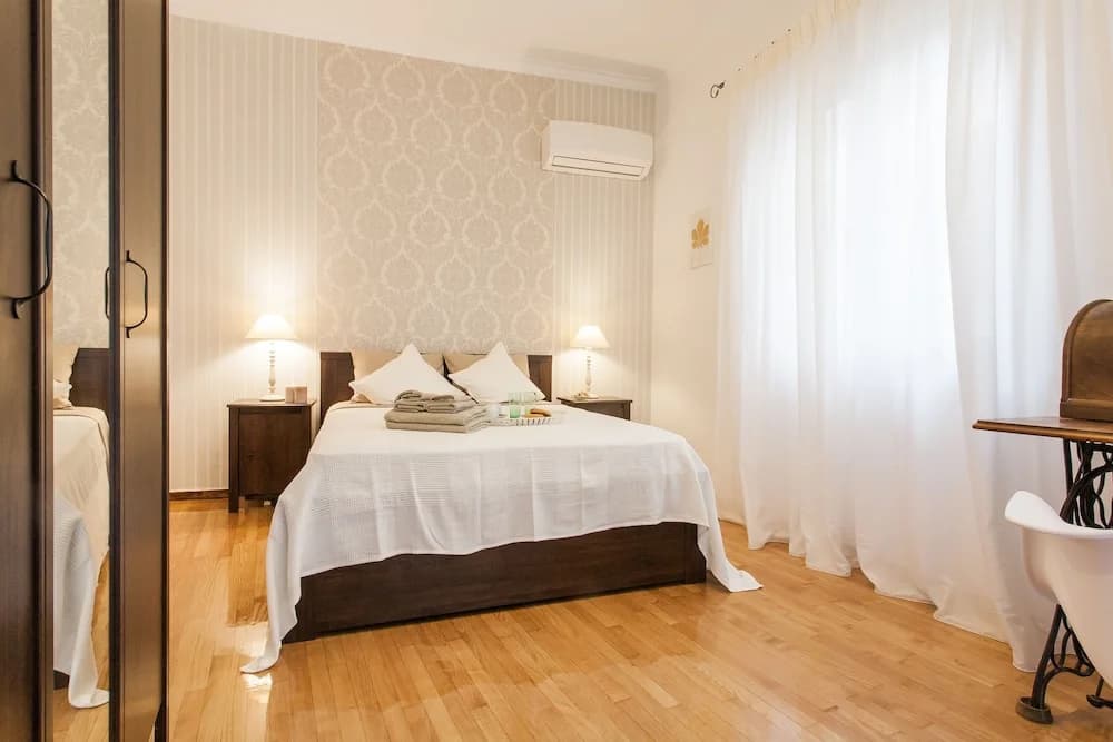 Classy Central Apartment near Acropolis - photo 2
