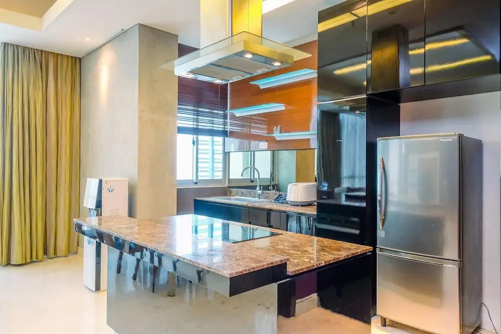 Homey Penthouse 3Br With Extra Room Kemang Village Apartment - photo 11