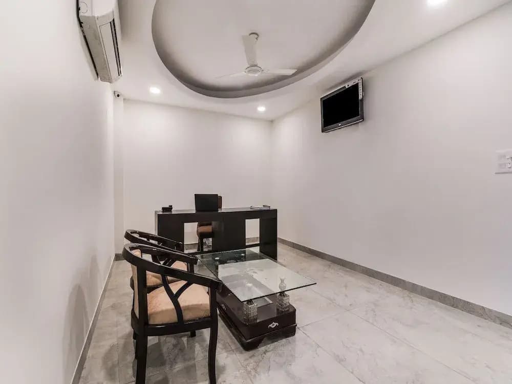Hotel Prince Plaza By OYO Rooms - photo 7