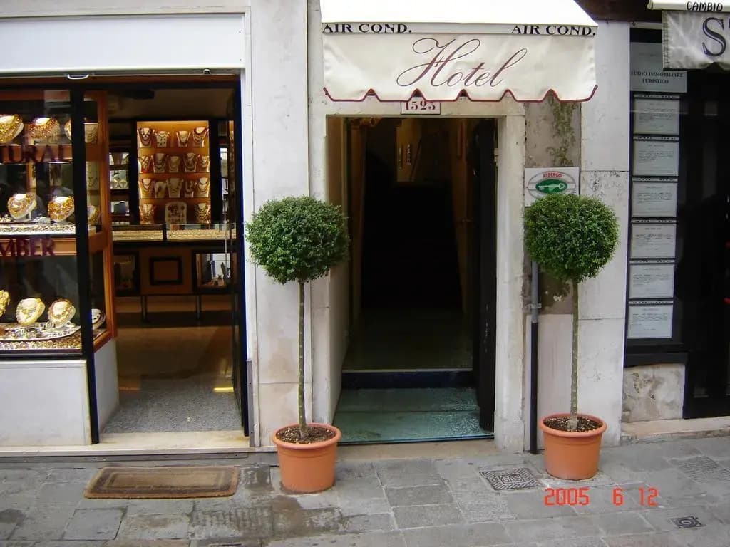 Alle Guglie Boutique Hotel - photo 9