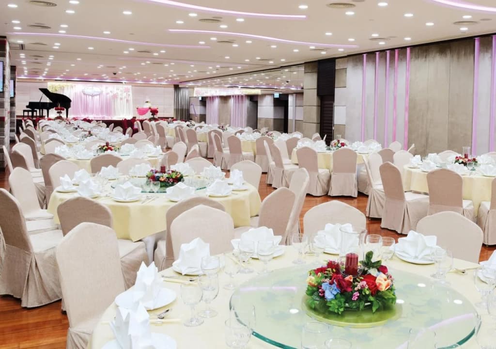 The Salisbury - YMCA of Hong Kong - photo 25