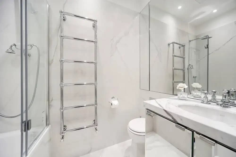 Luxurious 1BR Period Property in Kensington - photo 8