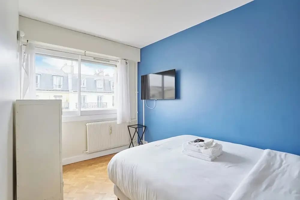 2 Bedroom Flat Centre de Paris - Eiffel Tower View - photo 3