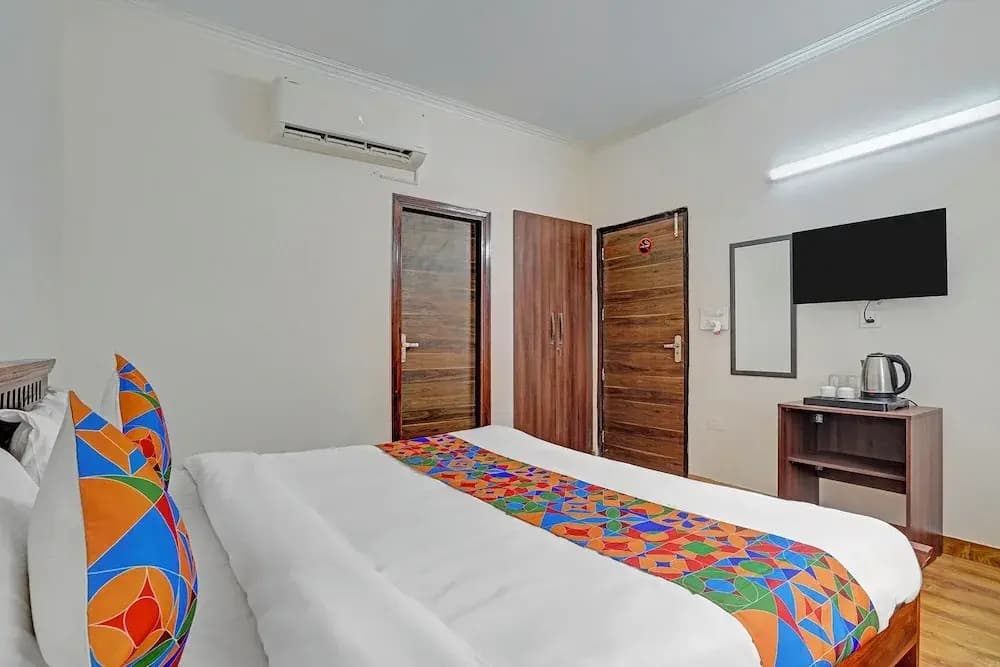 Fabhotel Hazel Town House - photo 3