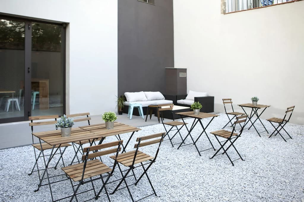 Meeting Point Hostels - photo 14