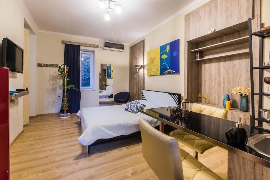 3 Min to Rustaveli Avenue - photo 3