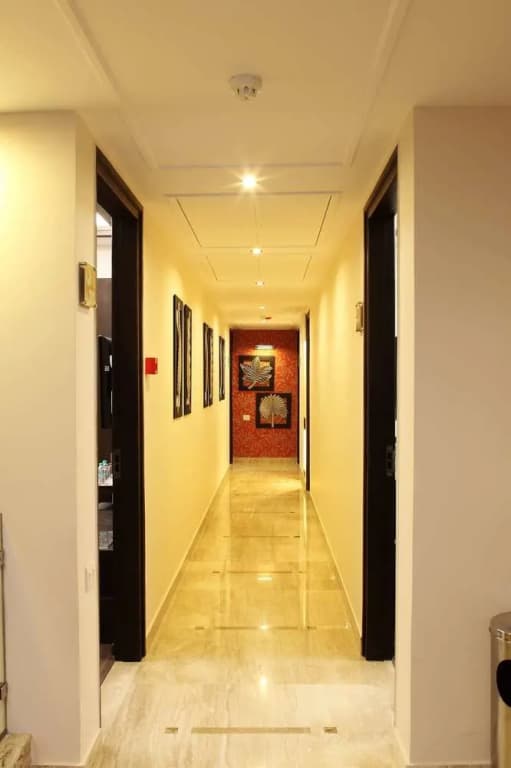 Stallen Suites Nehru Place by FabHotels - photo 15