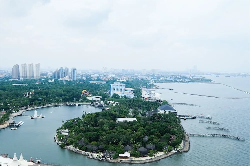 Spacious 2Br Ancol Mansion Apartment - photo 14