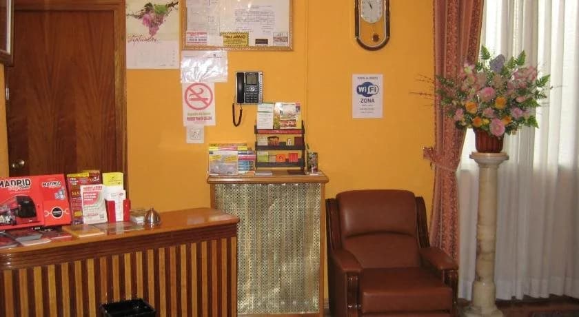 Hostal La Selecta - photo 16