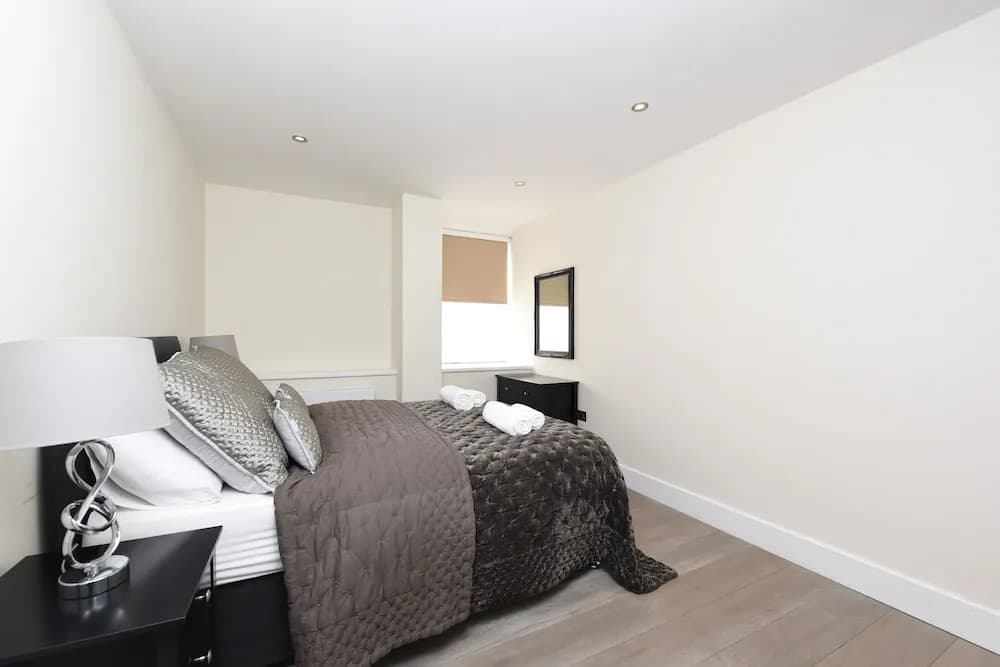 The Glasshouse Apartments - photo 7
