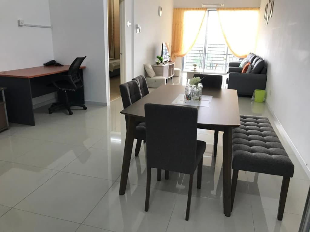 Taiping Rain Town Homestay太平雨城名宿 two car park - photo 21