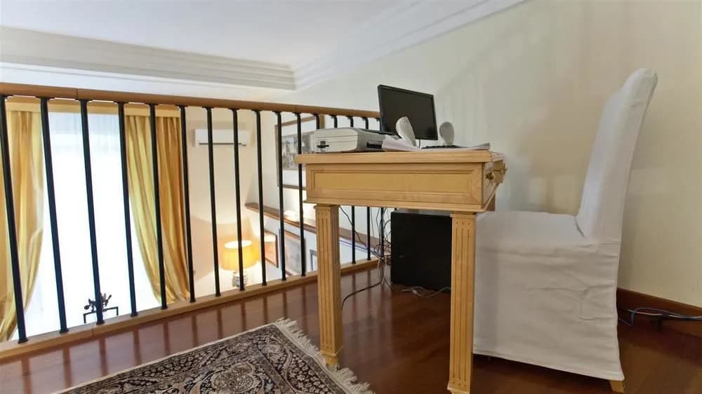 Rental in Rome Borghese Apartment - photo 12