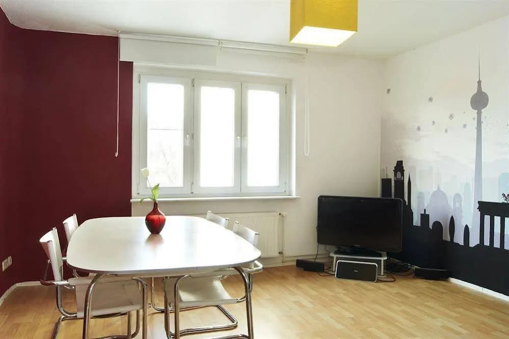 City-Center 3-room Apartment in Mitte - main photo